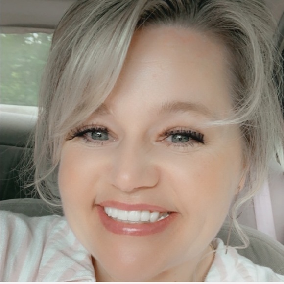 Meet the Posher - Picture 2 of 14